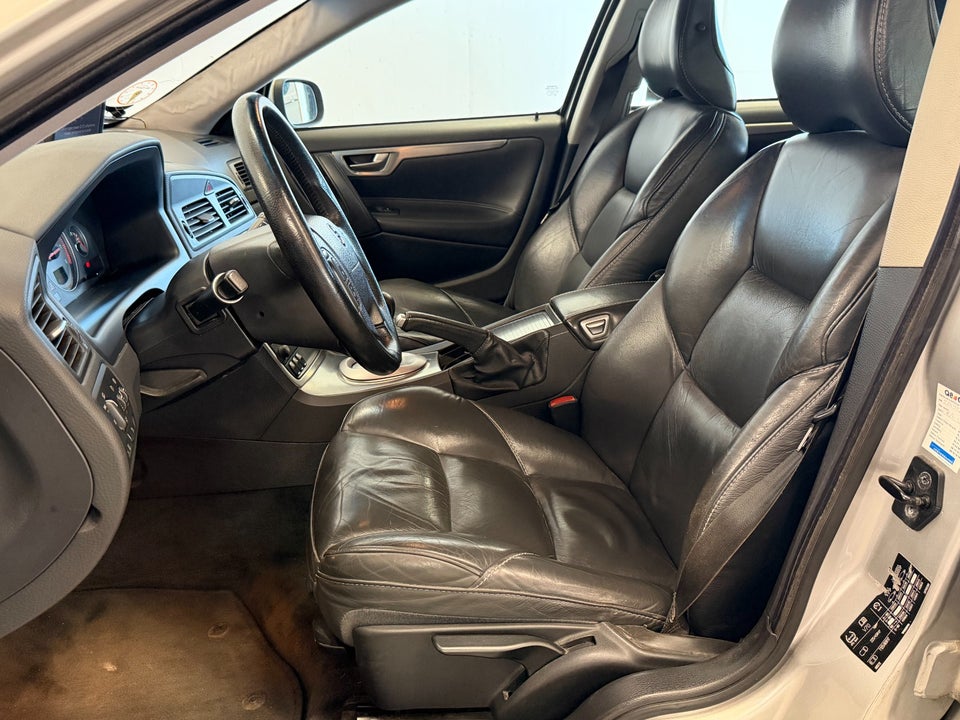 Volvo V70 2,4 170 Classic Momentum 5d