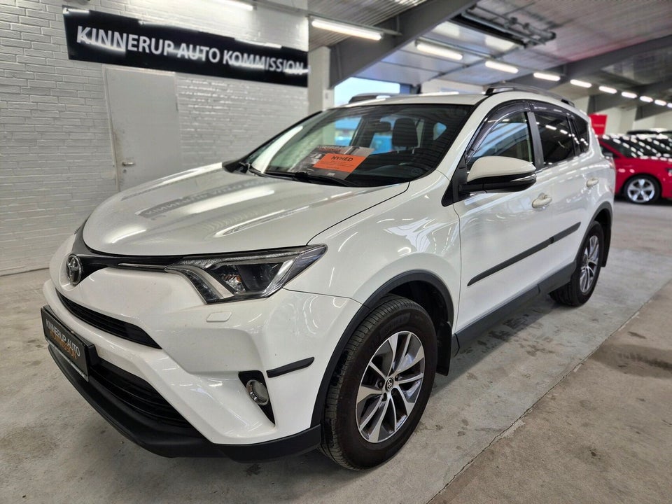 Toyota RAV4 2,0 D-4D T2 5d