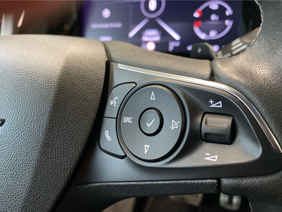 Opel Grandland 1,6 Hybrid Ultimate aut. 5d