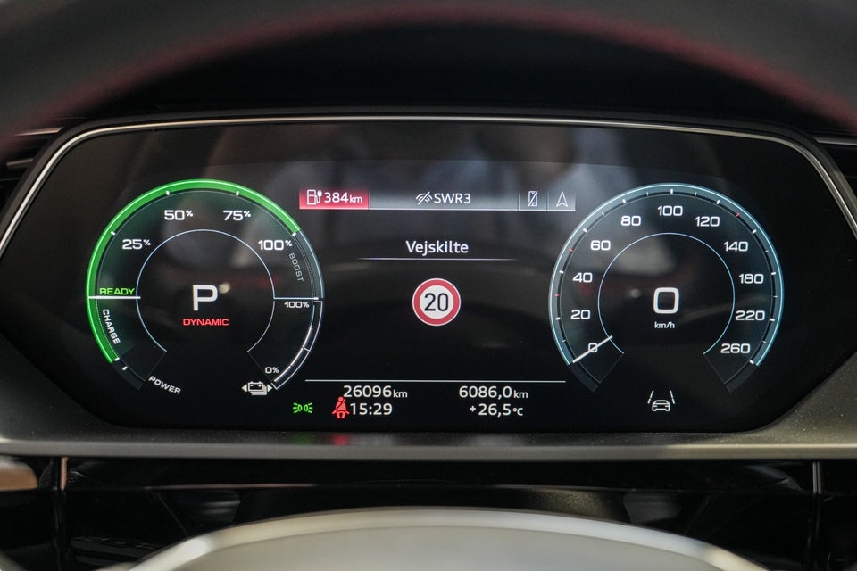 Audi Q8 e-tron 55 S-line quattro 5d