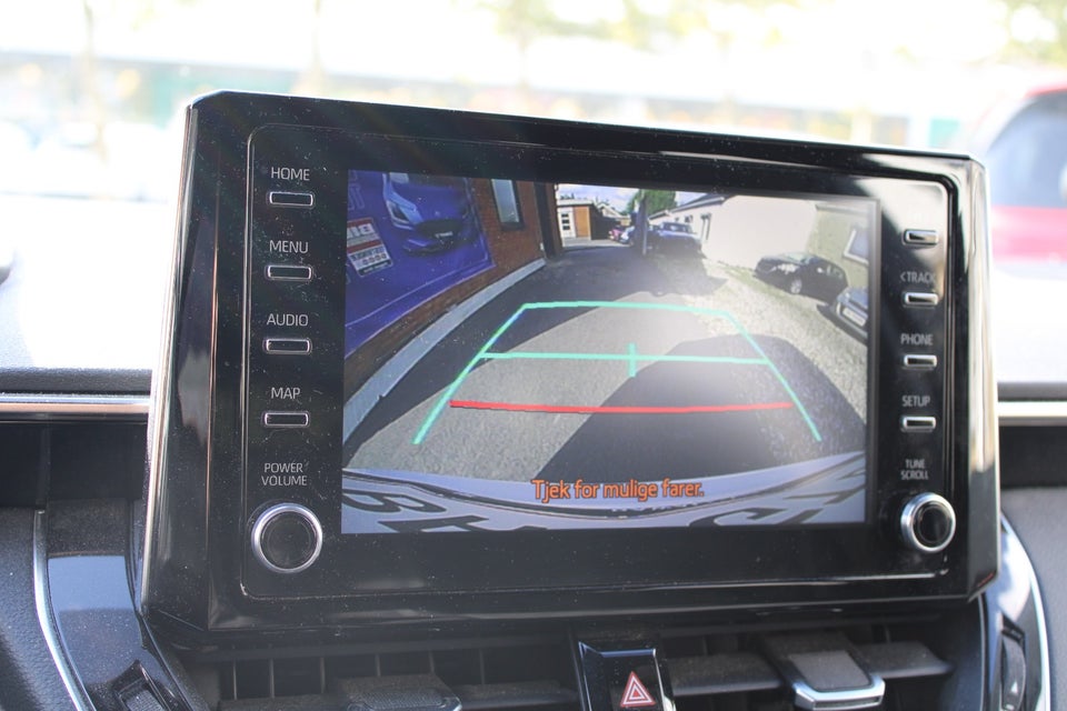 Suzuki Swace 1,8 HEV Active White stc. e-CVT 5d