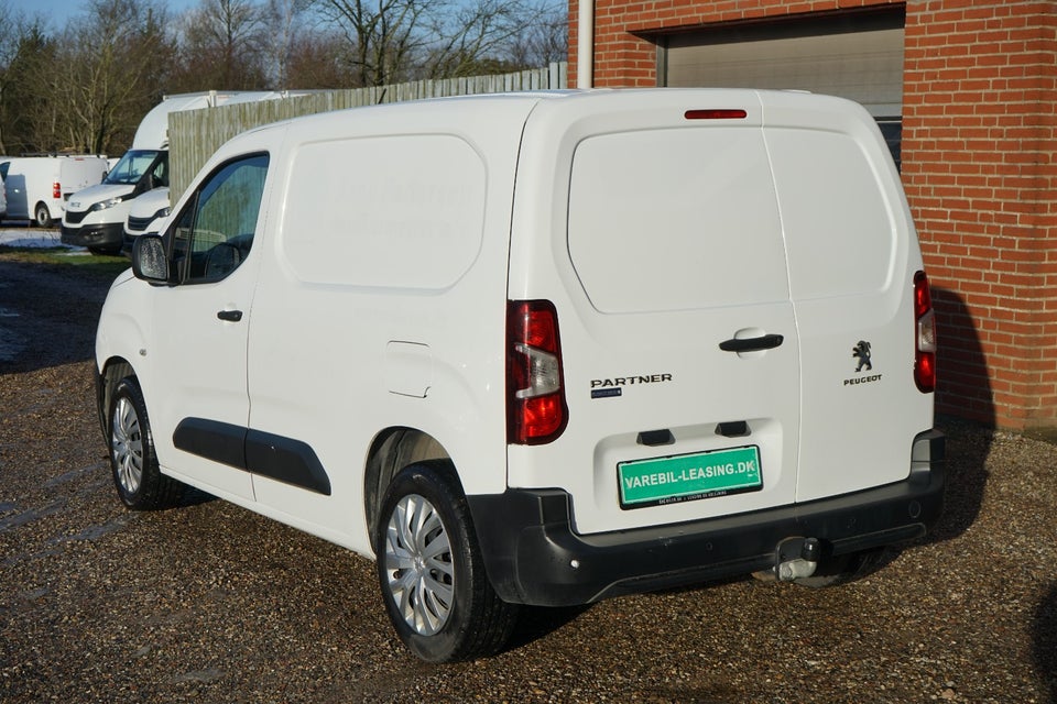 Peugeot Partner 1,5 BlueHDi 100 L1V1 Plus Van