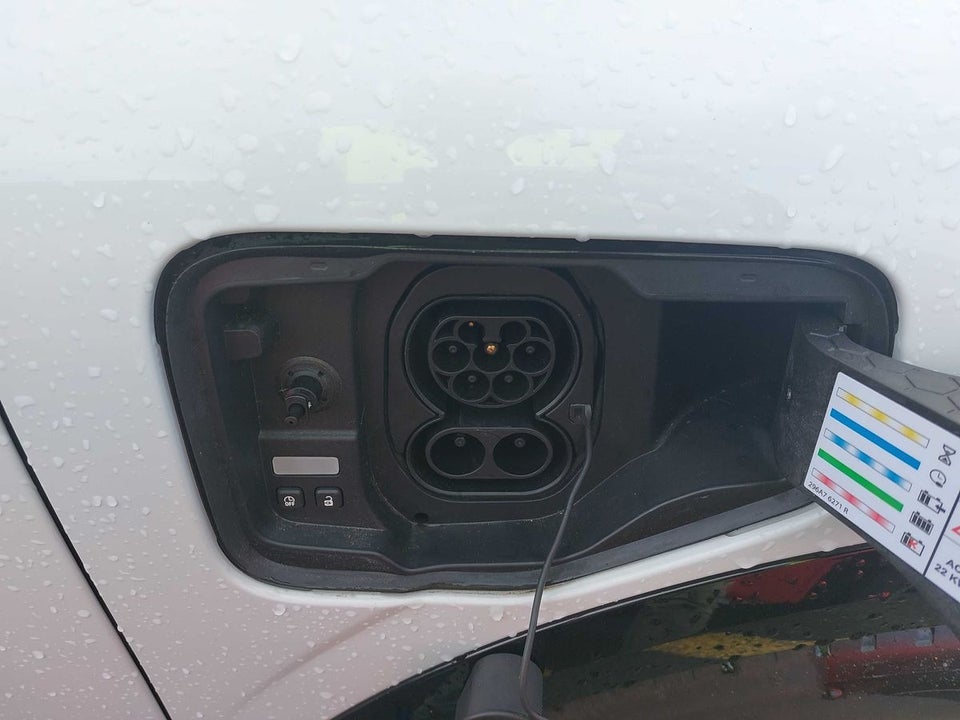 Renault Megane E-Tech 40 Equilibre 5d