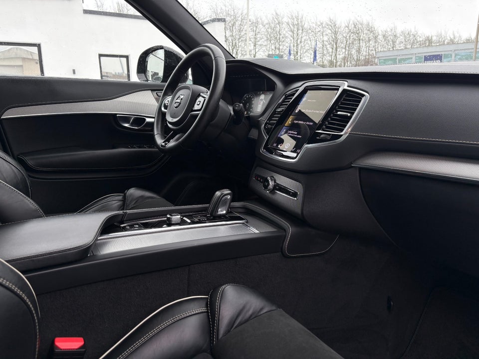 Volvo XC90 2,0 T8 ReCharge R-Design aut. AWD 7prs 5d
