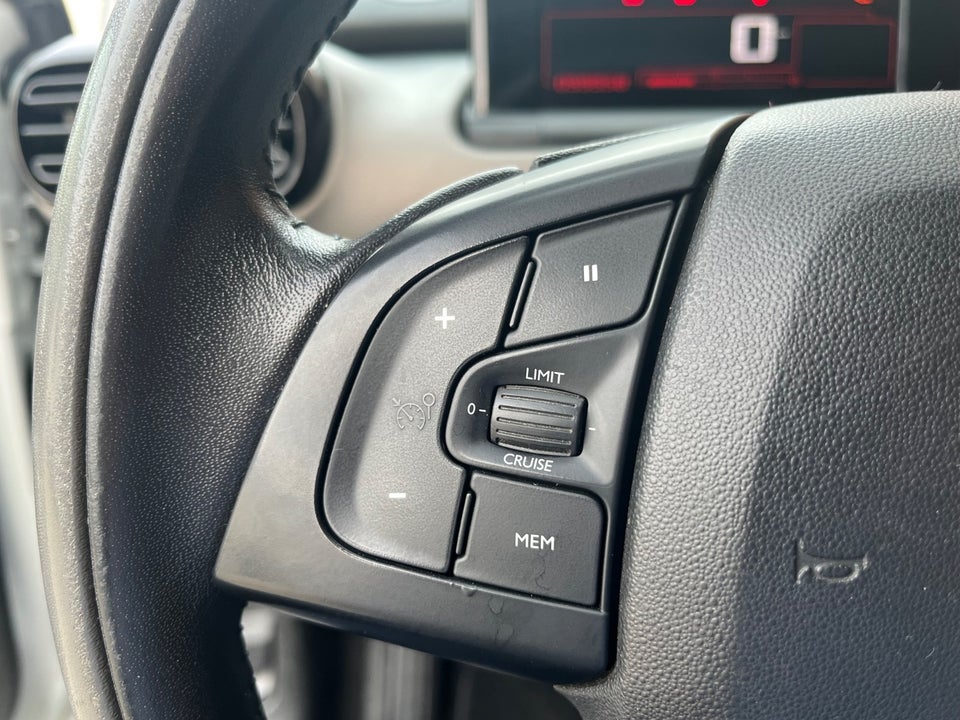 Citroën C4 Cactus 1,2 PureTech 82 Feel 5d