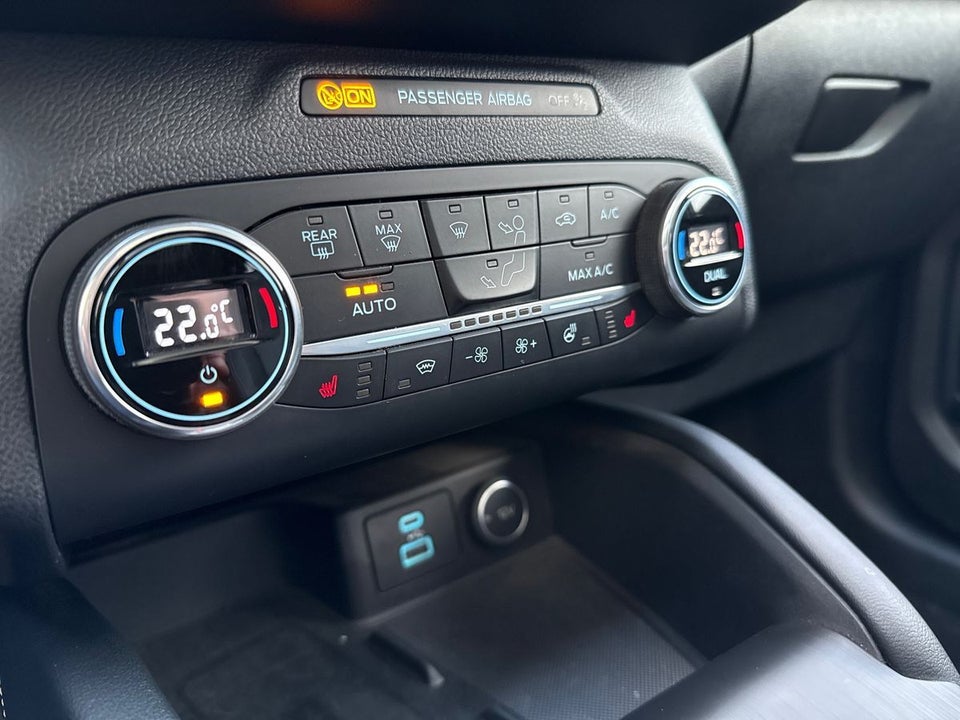 Ford Kuga 2,5 PHEV Vignale CVT 5d