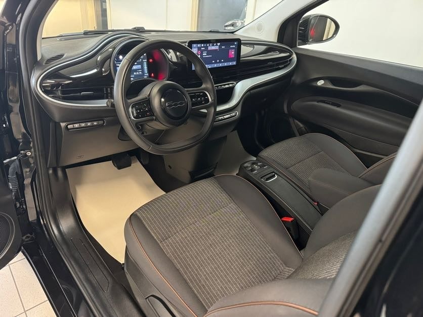 Fiat 500e 42 Icon Cabrio 2d