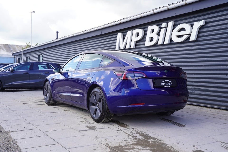 Tesla Model 3 Long Range AWD 4d