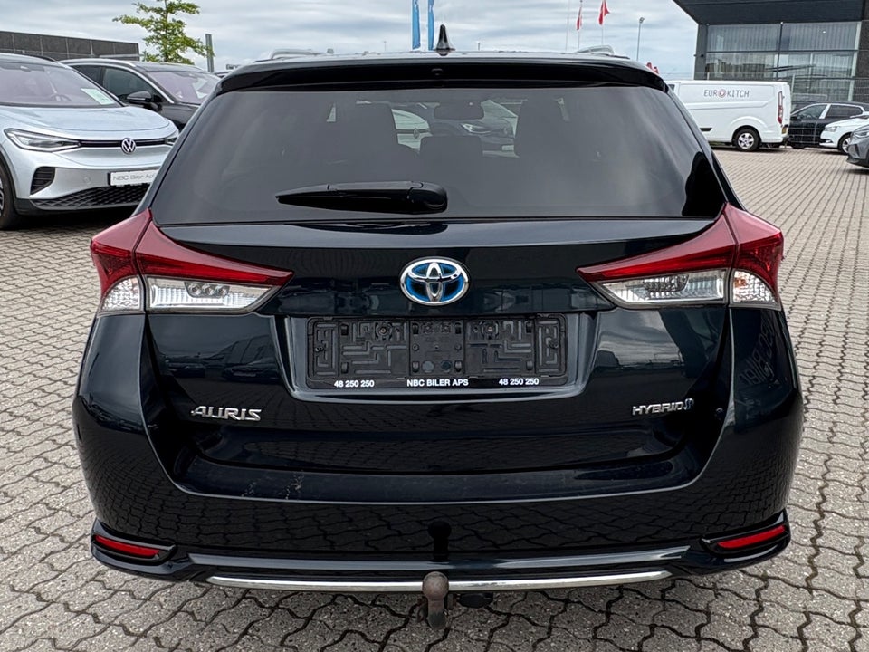 Toyota Auris 1,8 Hybrid H2 Comfort Touring Sports CVT 5d