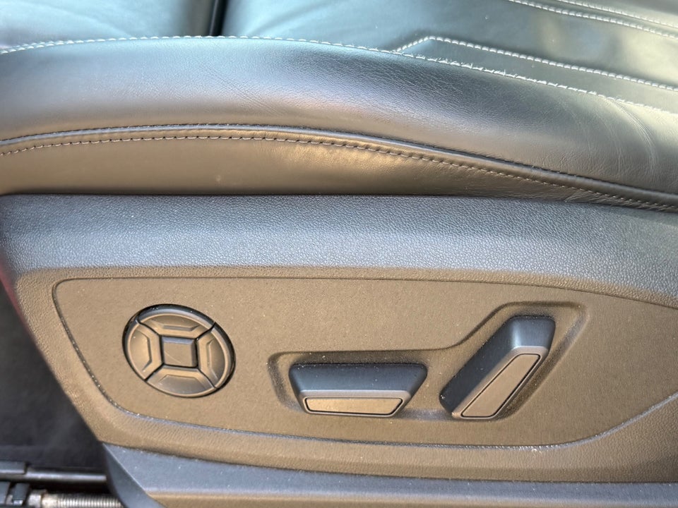 Audi Q8 e-tron 55 S-line Sportback quattro 5d