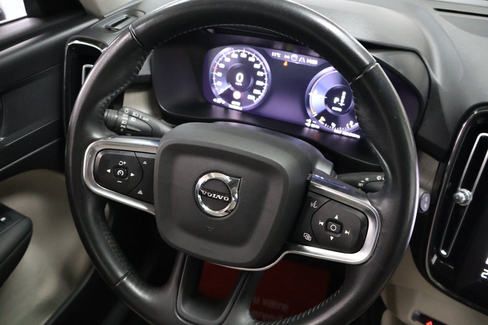 Volvo XC40 1,5 T5 ReCharge Inscription aut. 5d