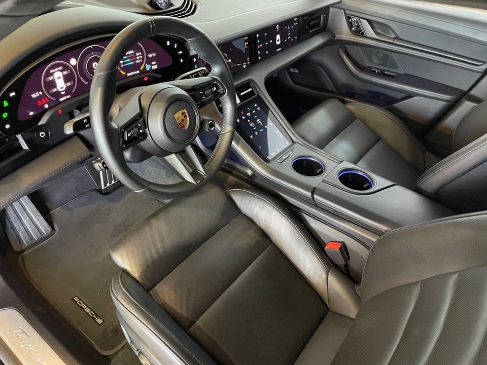 Porsche Taycan Turbo Performance+ Cross Turismo 5d