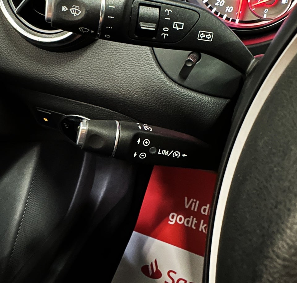 Mercedes CLA180 1,6 Shooting Brake 5d