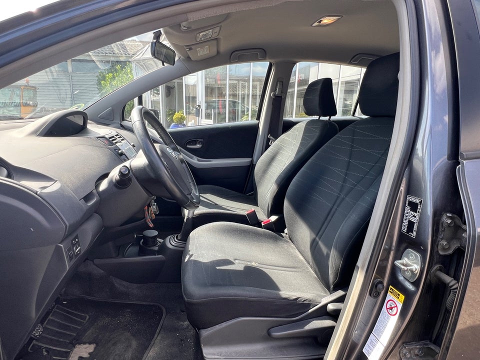 Toyota Yaris 1,4 D-4D Sol 5d