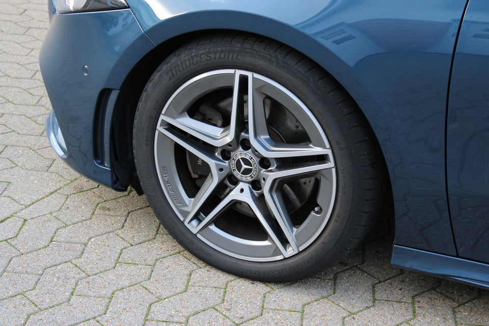 Mercedes A220 d 2,0 AMG Line aut. 5d