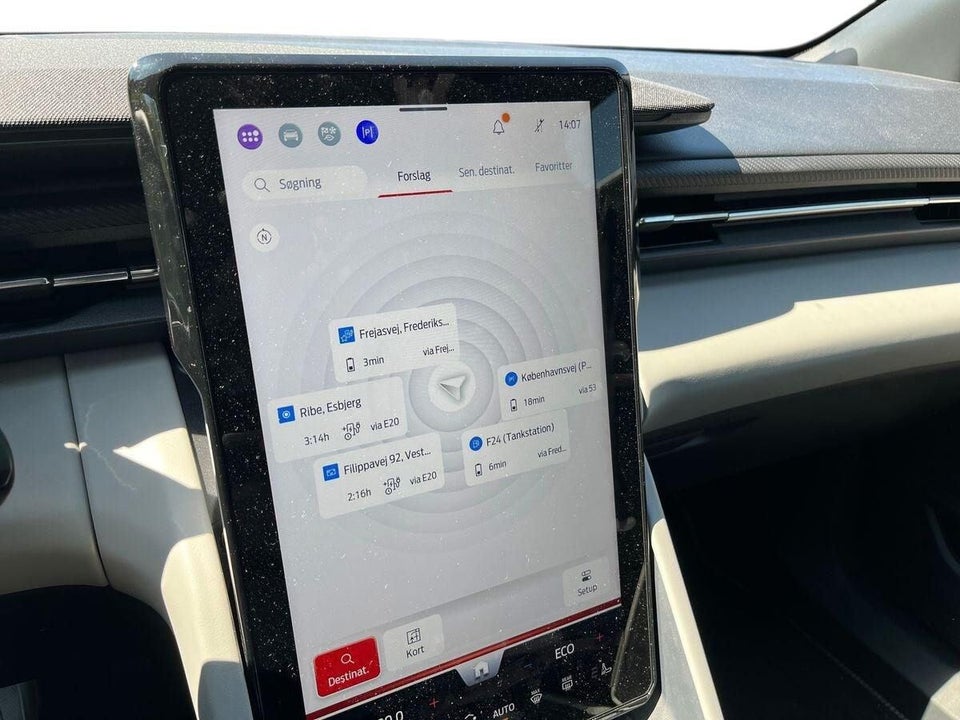 Ford Explorer 77 Premium Extended Range 5d