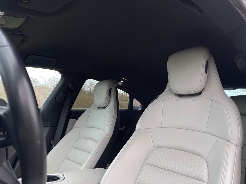 Porsche Taycan 4S Performance+ 4d