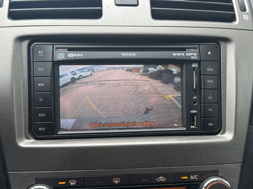 Toyota Avensis 1,8 VVT-i T2 stc. 5d