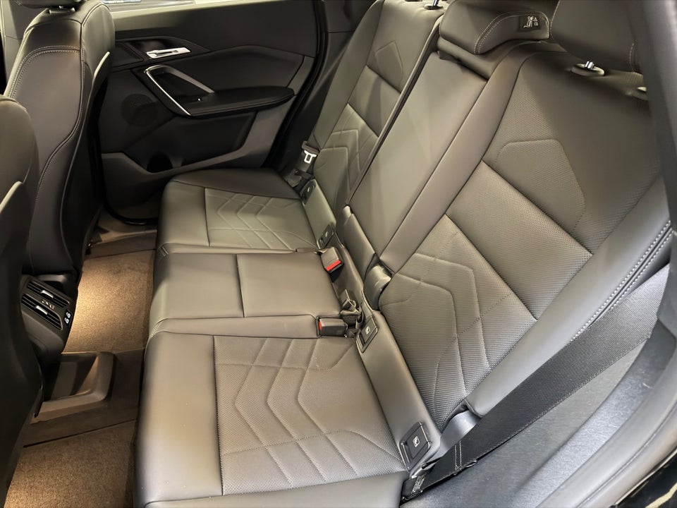 BMW iX1 eDrive20 X-Line 5d