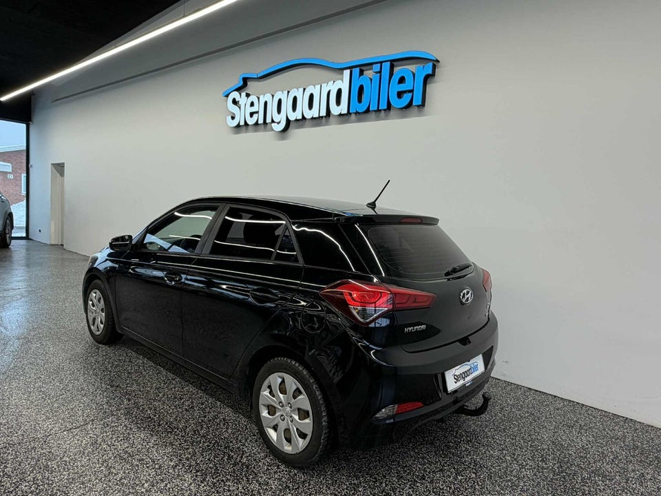 Hyundai i20 1,25 Classic Go! 5d