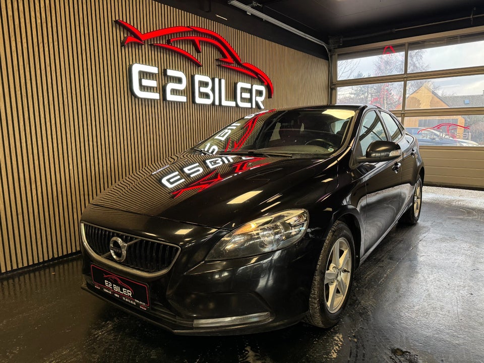 Volvo V40 2,0 D2 120 Kinetic 5d