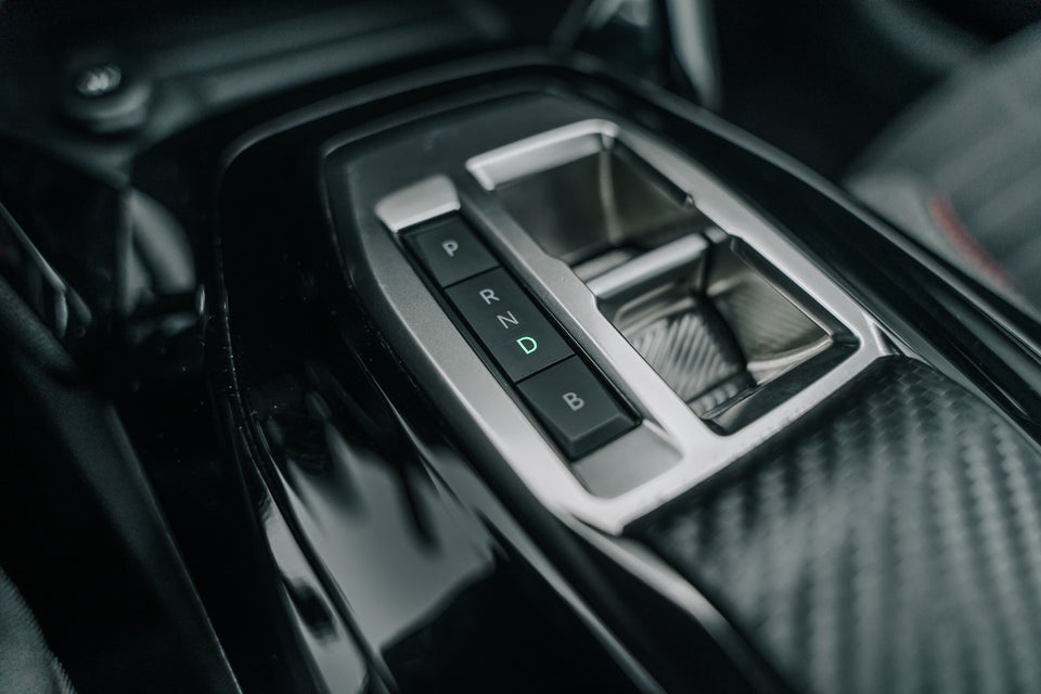 Peugeot e-208 50 Active 5d