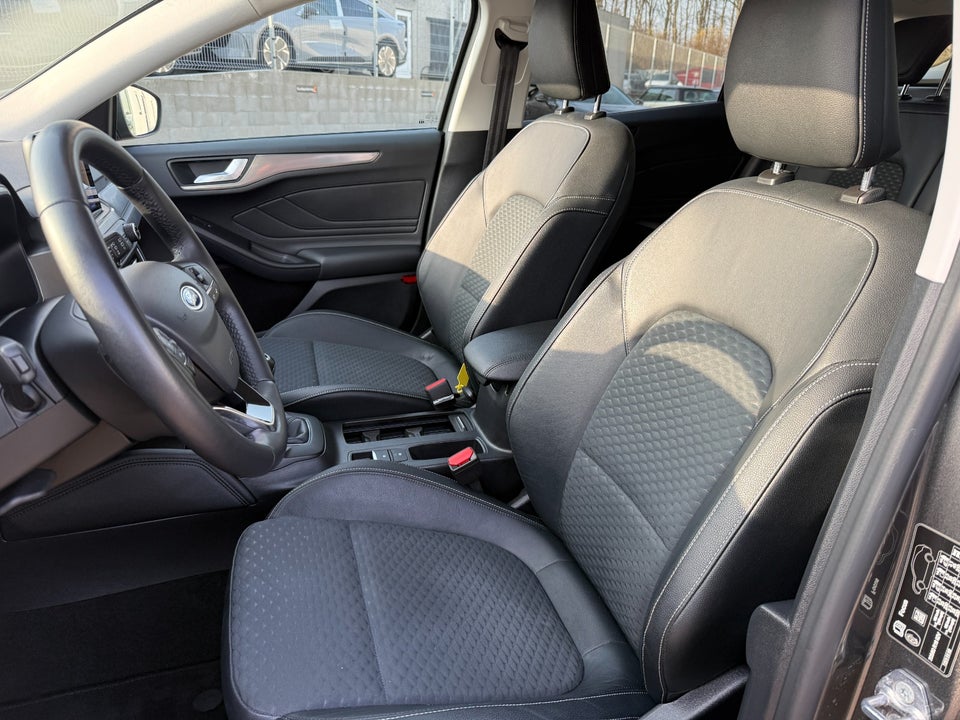 Ford Focus 1,5 EcoBoost Titanium Business stc. 5d