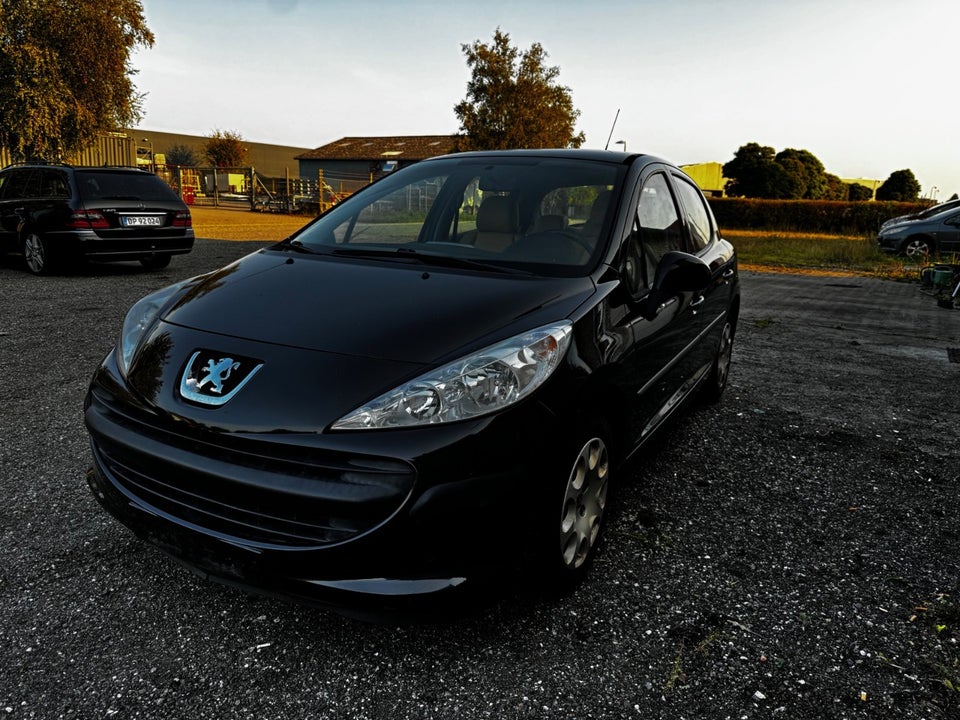 Peugeot 207 1,4 XR+ 5d