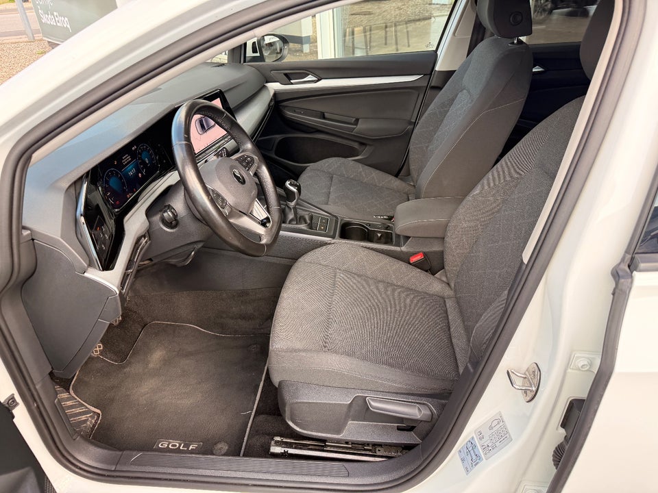 VW Golf VIII 1,5 TSi 130 Life 5d