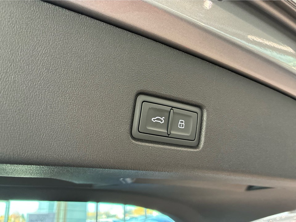 Audi Q4 e-tron 50 Attitude quattro 5d