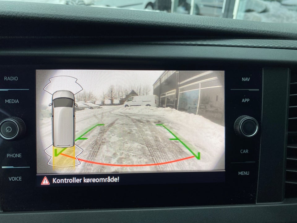 VW Transporter 2,0 TDi 150 Kassevogn DSG lang