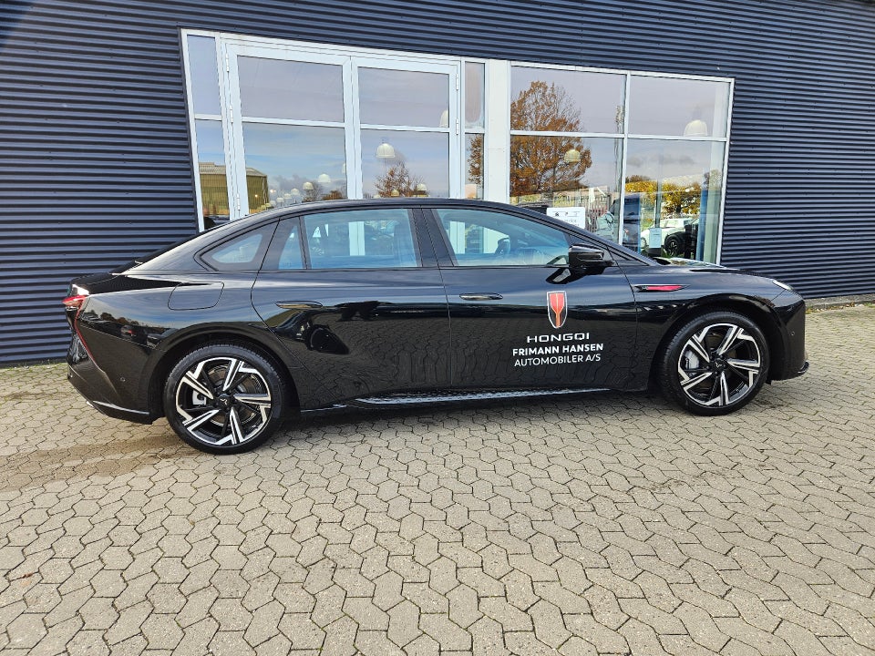 Hongqi EH7 111 Exclusive 4d