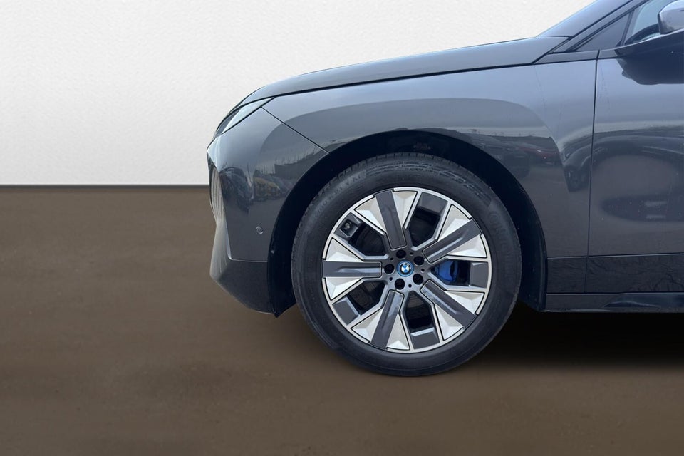 BMW iX xDrive40 5d