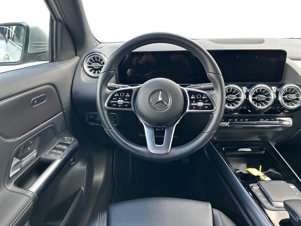 Mercedes EQA250 Progressive 5d