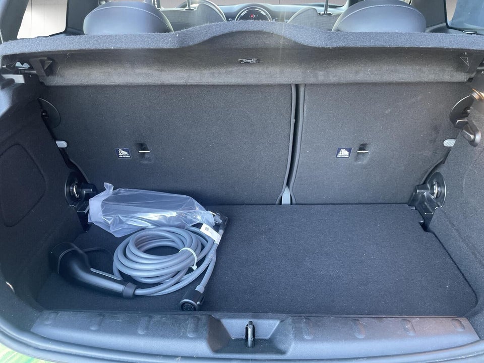 MINI Cooper SE Classic Trim 3d