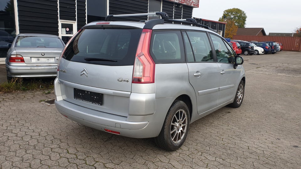 Citroën Grand C4 Picasso 1,8 16V Prestige 7prs 5d