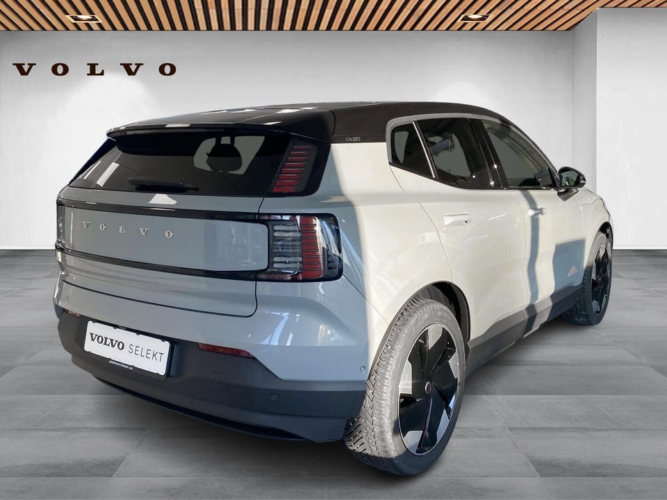 Volvo EX30 Extended Range Ultra 5d