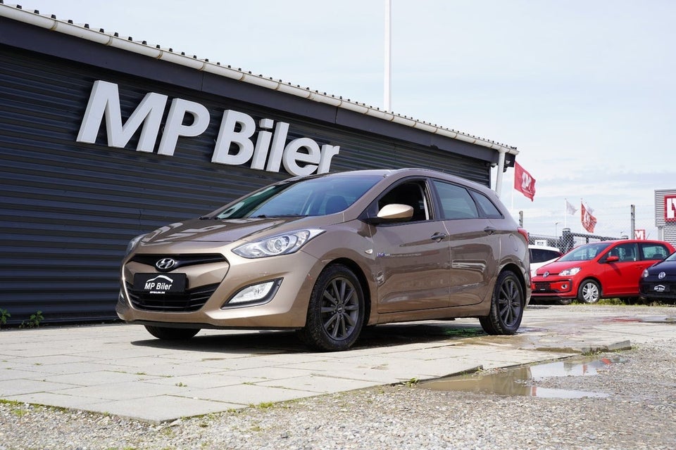 Hyundai i30 1,4 CVVT Comfort XTR CW 5d