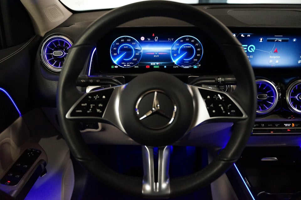 Mercedes EQB250+ Progressive 5d