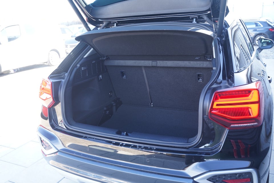 Audi Q2 35 TFSi Prestige S-tr. 5d