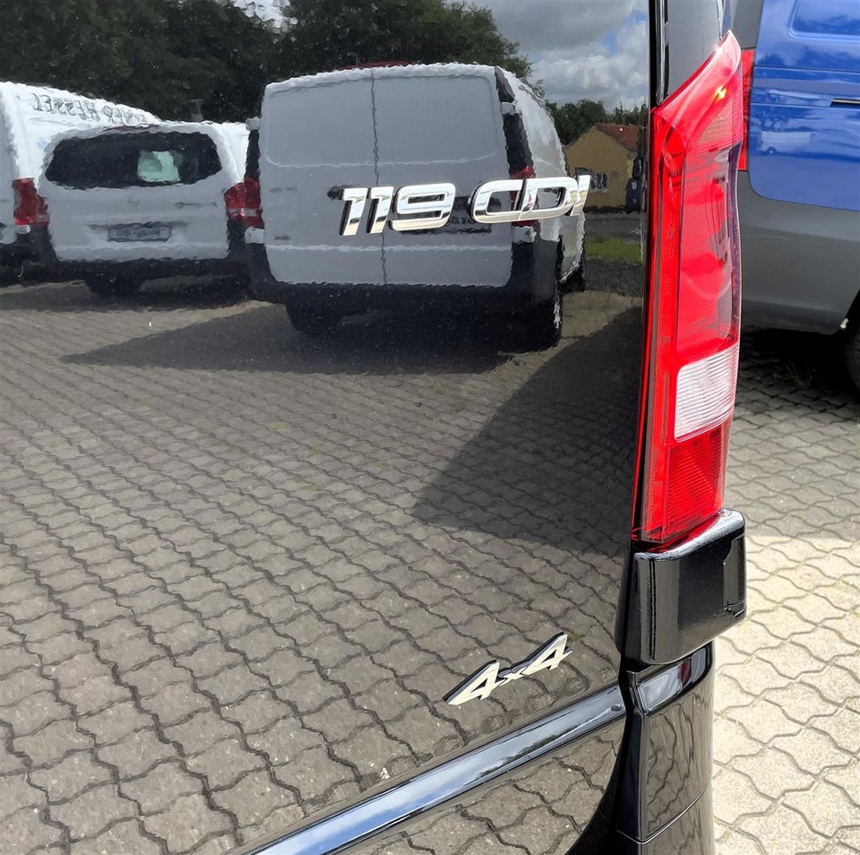 Mercedes Vito 119 2,0 CDi Kassevogn aut. XL AWD