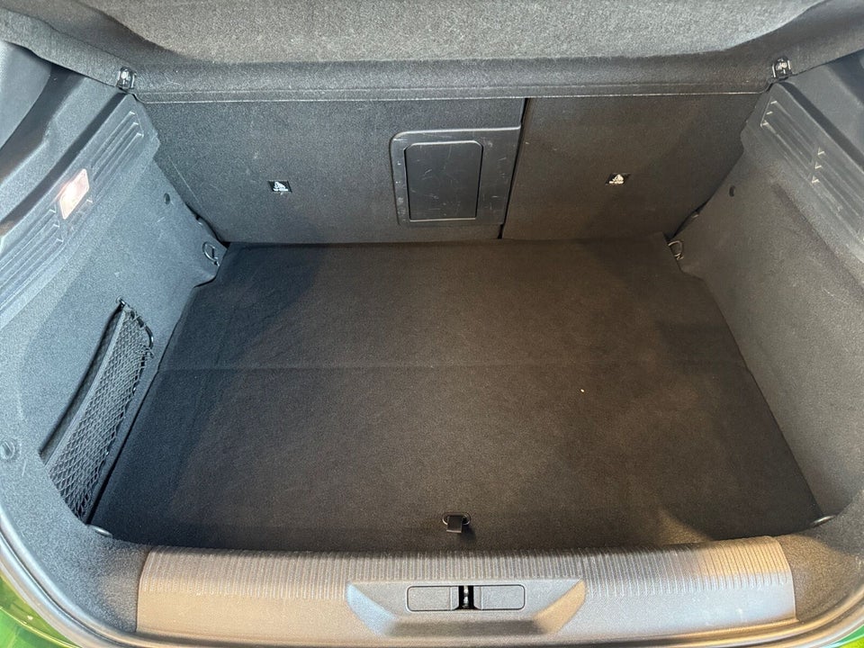 Peugeot 308 1,6 Hybrid First Selection+ SW EAT8 5d