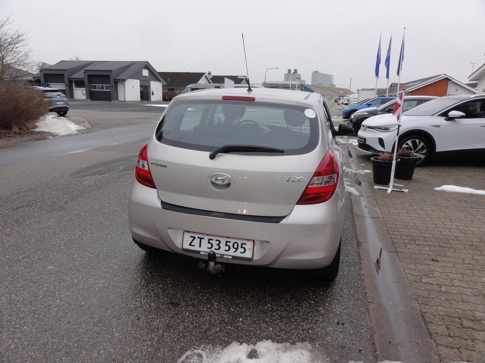 Hyundai i20 1,25 Comfort 5d
