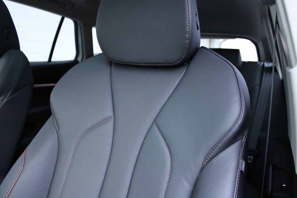 Skoda Enyaq 80 iV Suite 5d