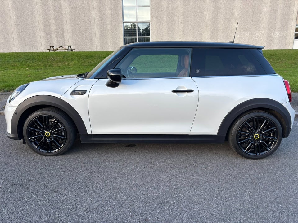 MINI Cooper SE Yours Trim 3d