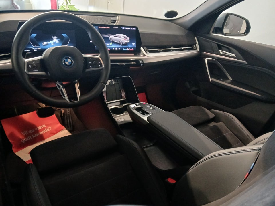 BMW iX2 eDrive20 M-Sport 5d
