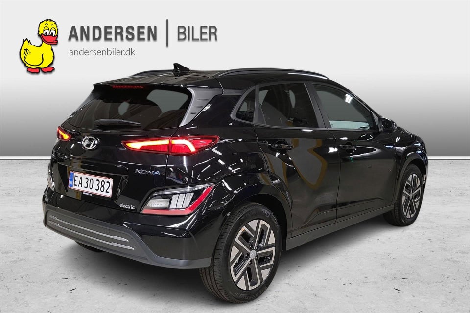 Hyundai Kona 64 EV Essential 5d