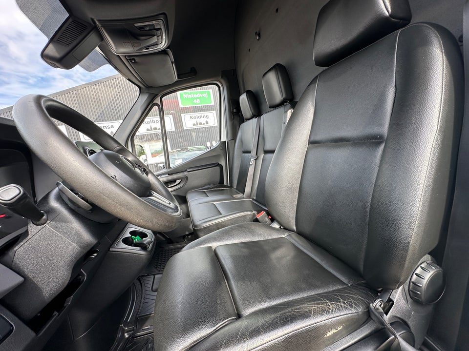 Mercedes Sprinter 317 2,0 CDi A2 Kassevogn aut. RWD