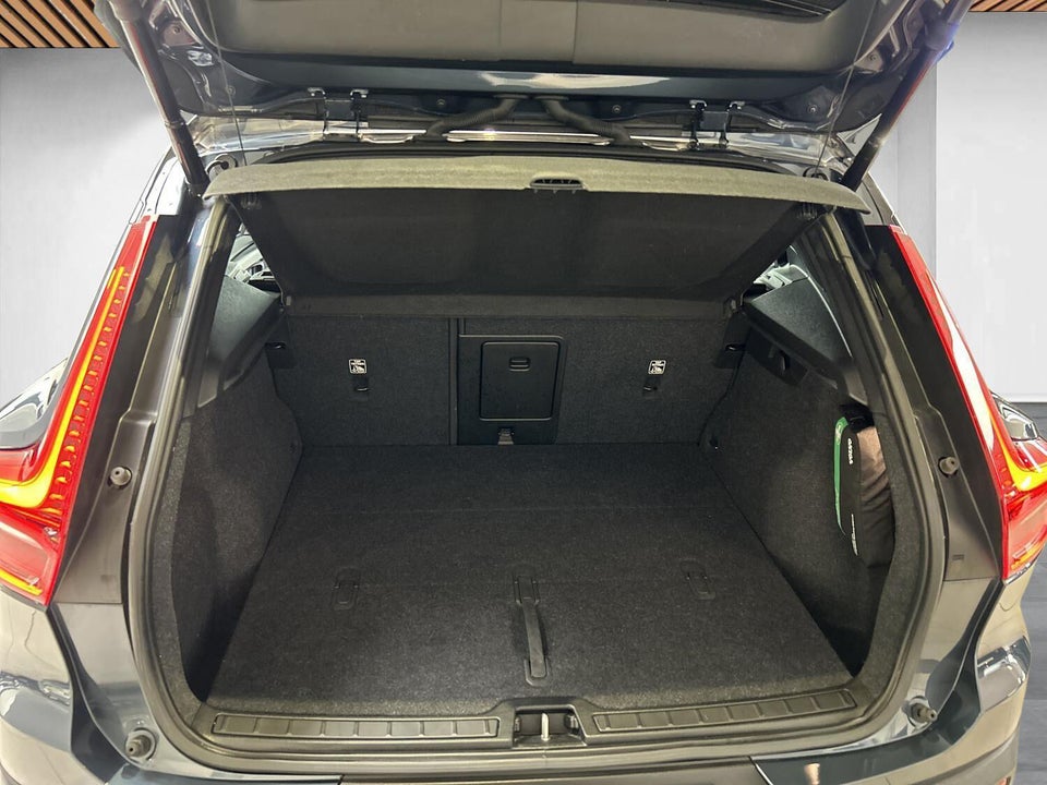 Volvo XC40 P8 ReCharge Twin Pro 5d