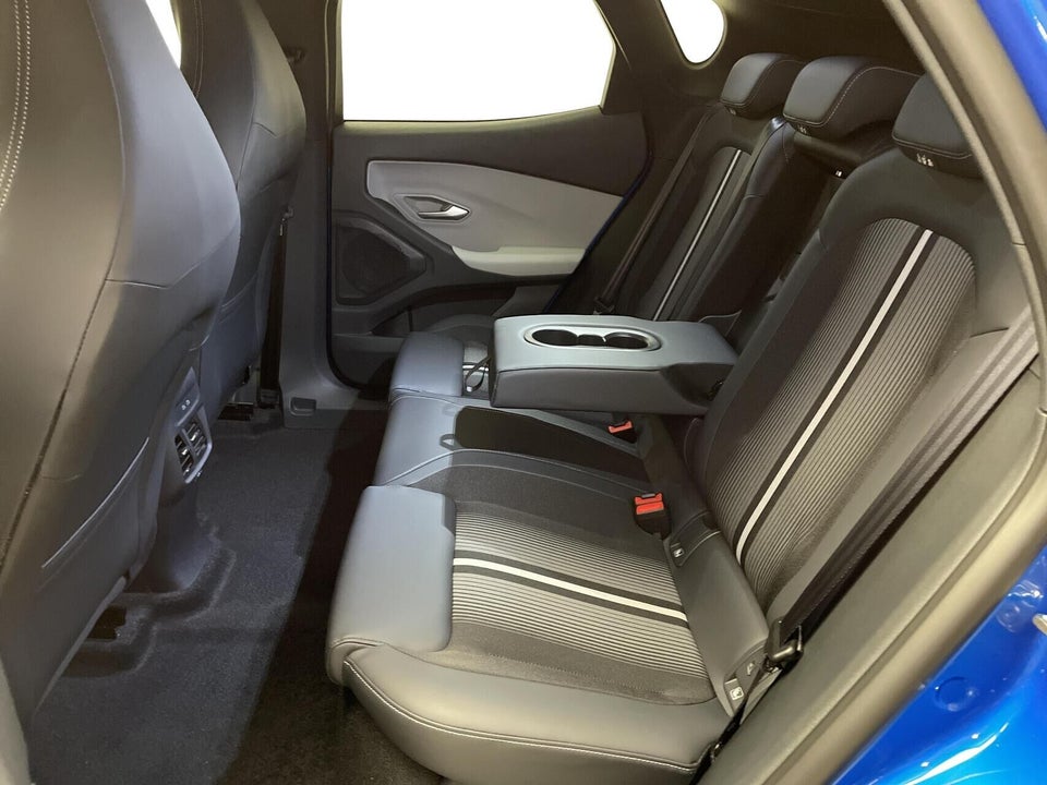 Ford Capri 82 Select Extended Range 5d